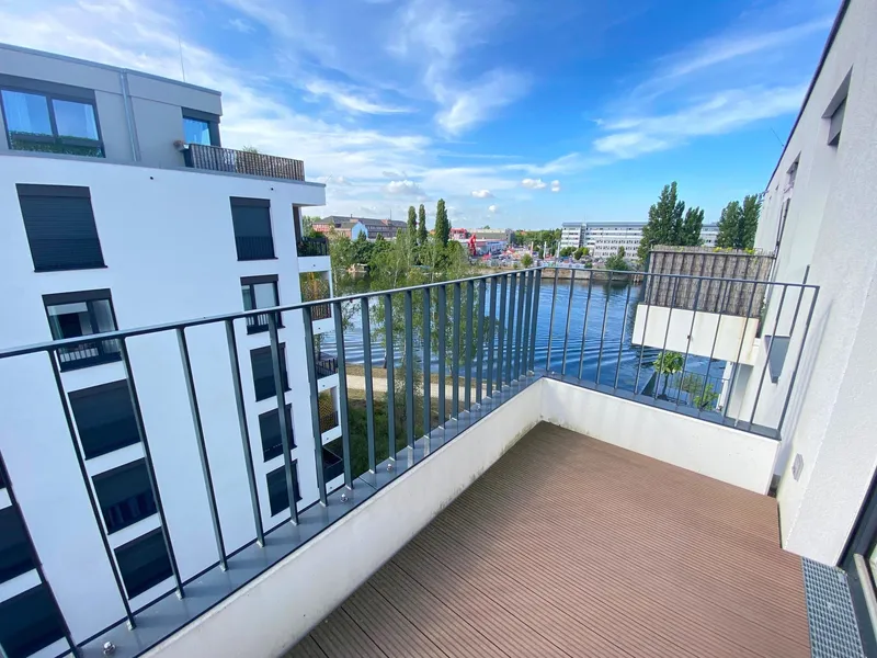 Wohnen mit Wow-Faktor: 2 Zimmer mit Wasserblick & Balkon in Treptow-Köpenick — photo 1